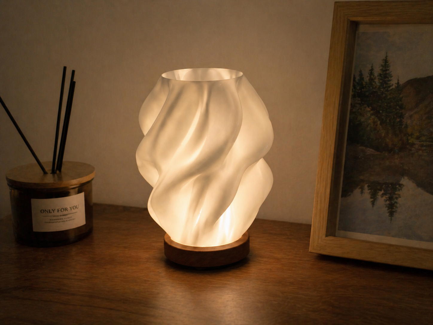 Twisted Spiral Lamp